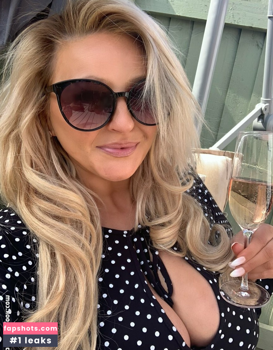 Julie Nude Leaks OnlyFans Photos #28 - Fapshots