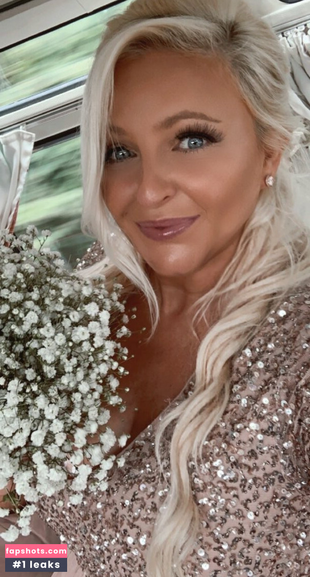 Julie Nude Leaks OnlyFans Photos #34 - Fapshots