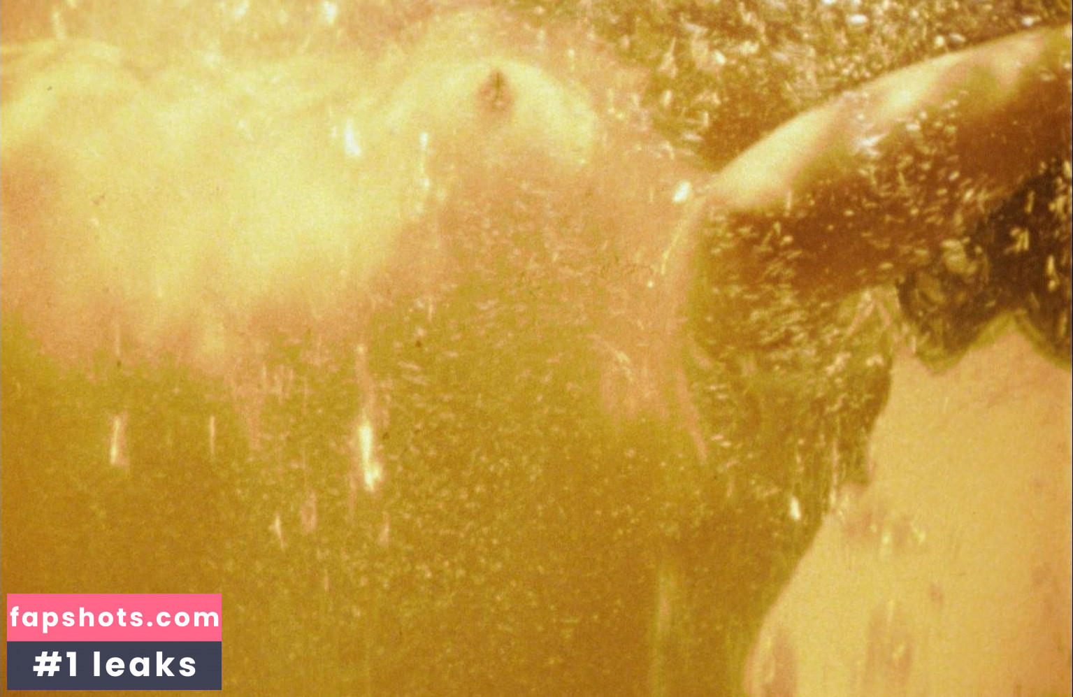 Julie Ritter gallery photo #2