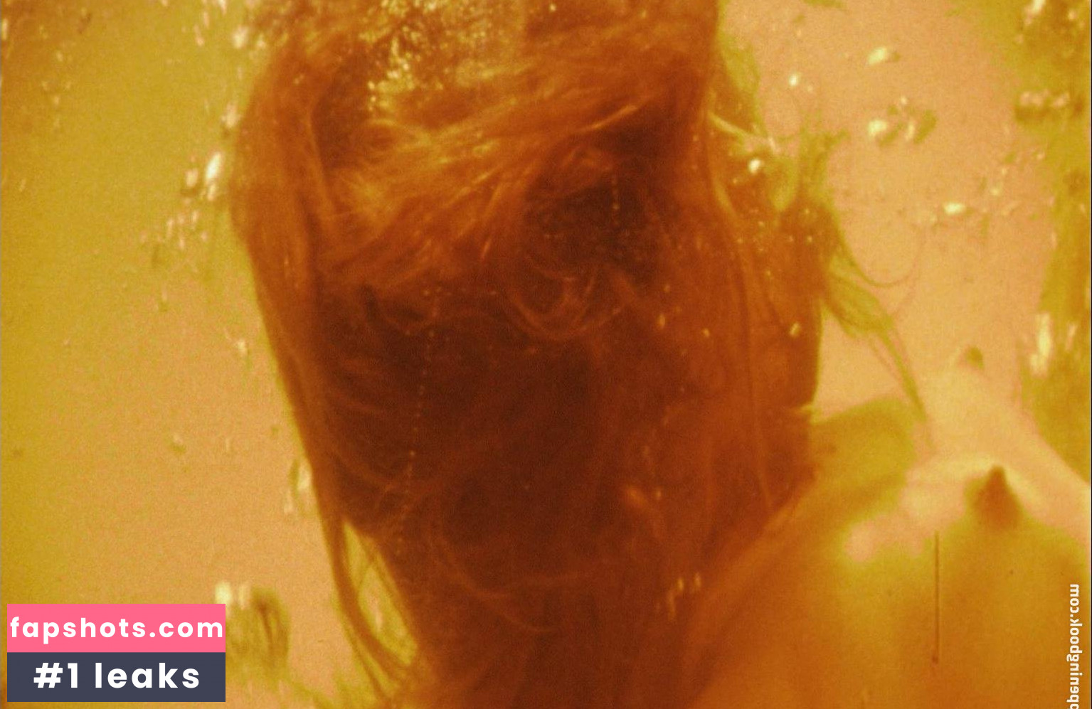 Julie Ritter gallery photo #3