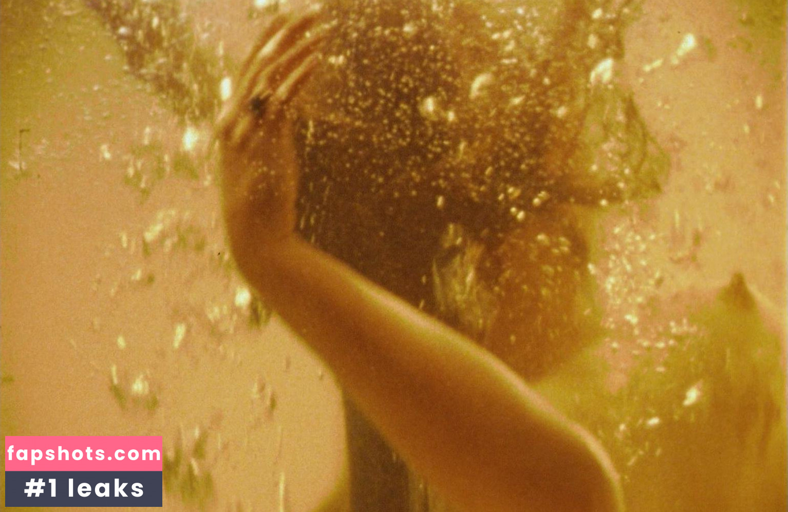 Julie Ritter gallery photo #5