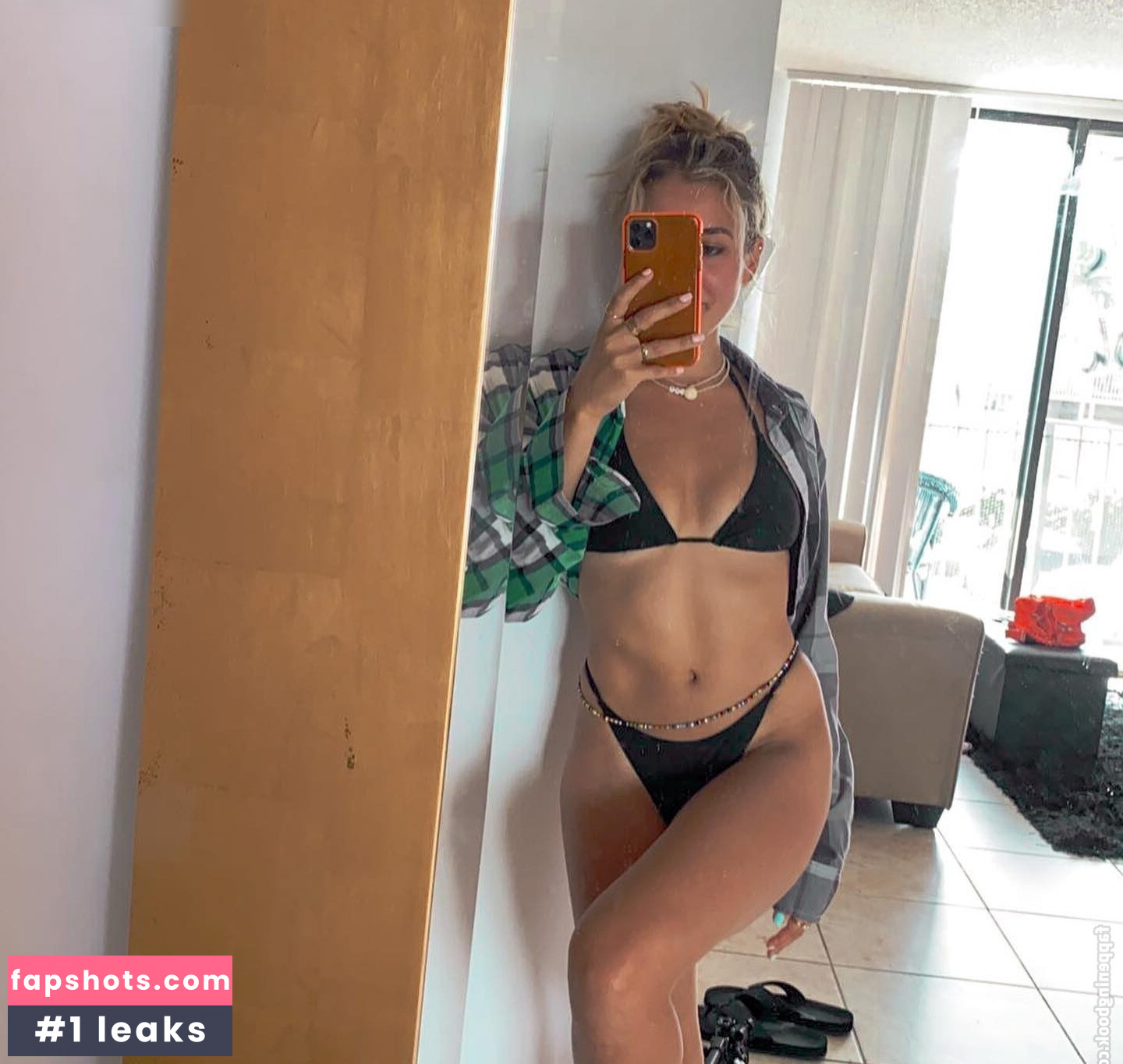 julie.tirado gallery photo #19