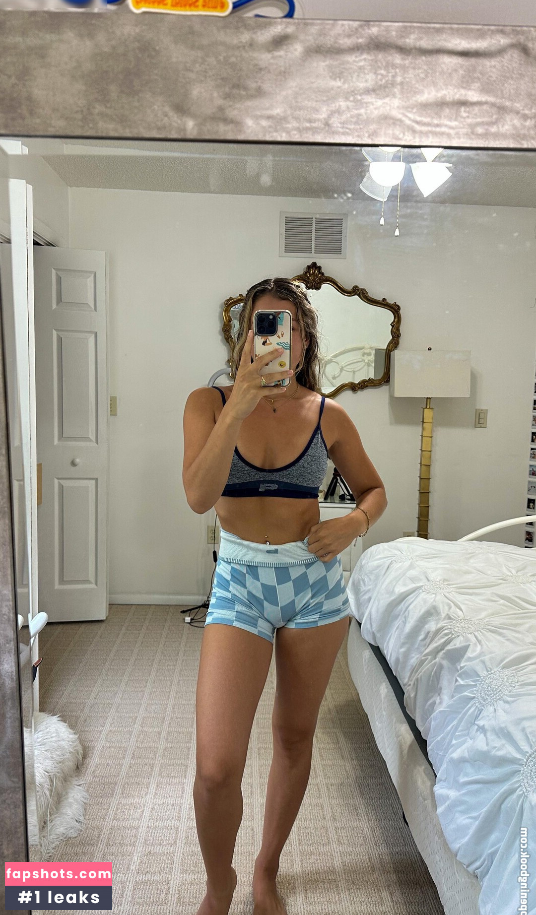 julie.tirado gallery photo #60