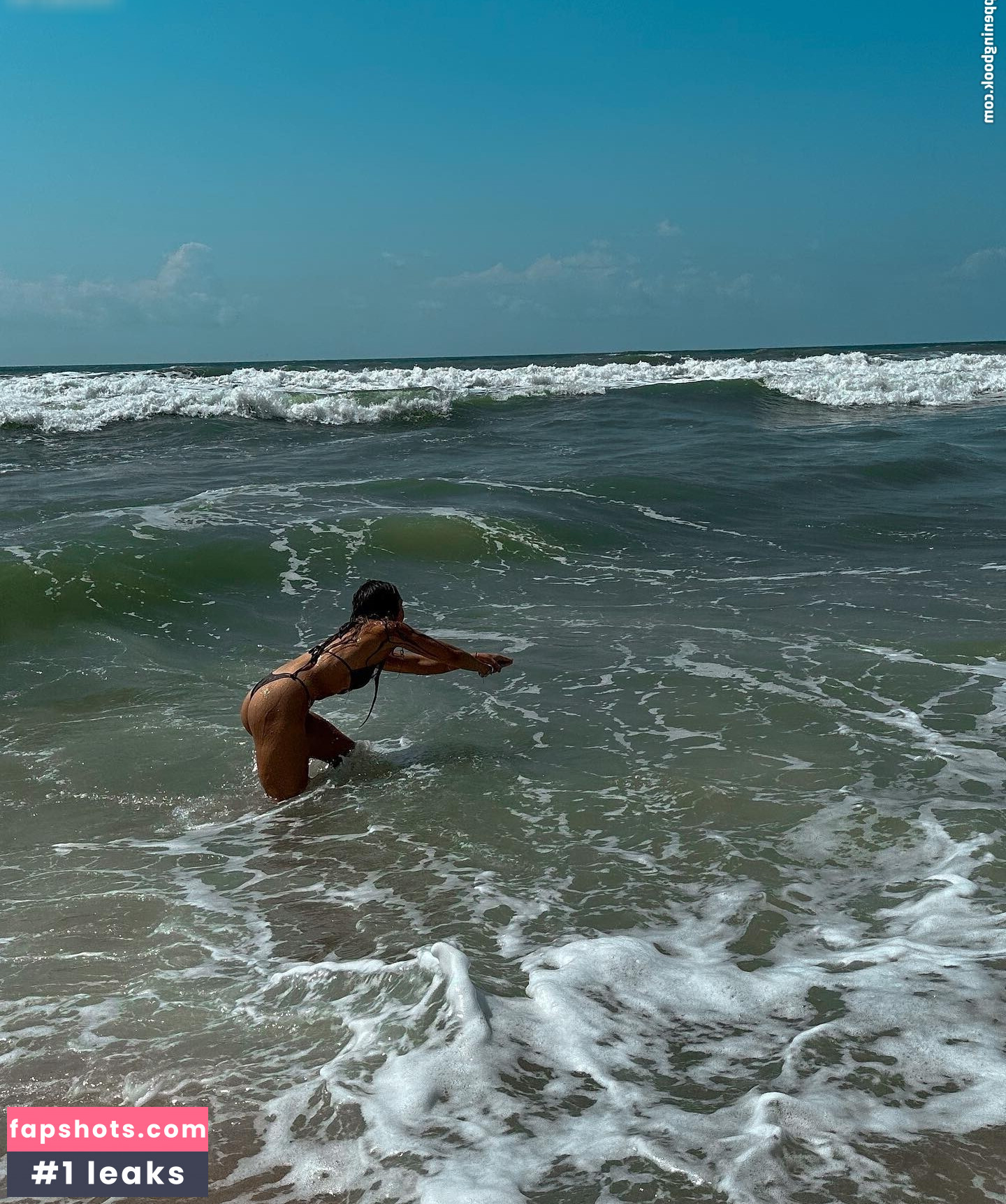 julie.tirado gallery photo #63