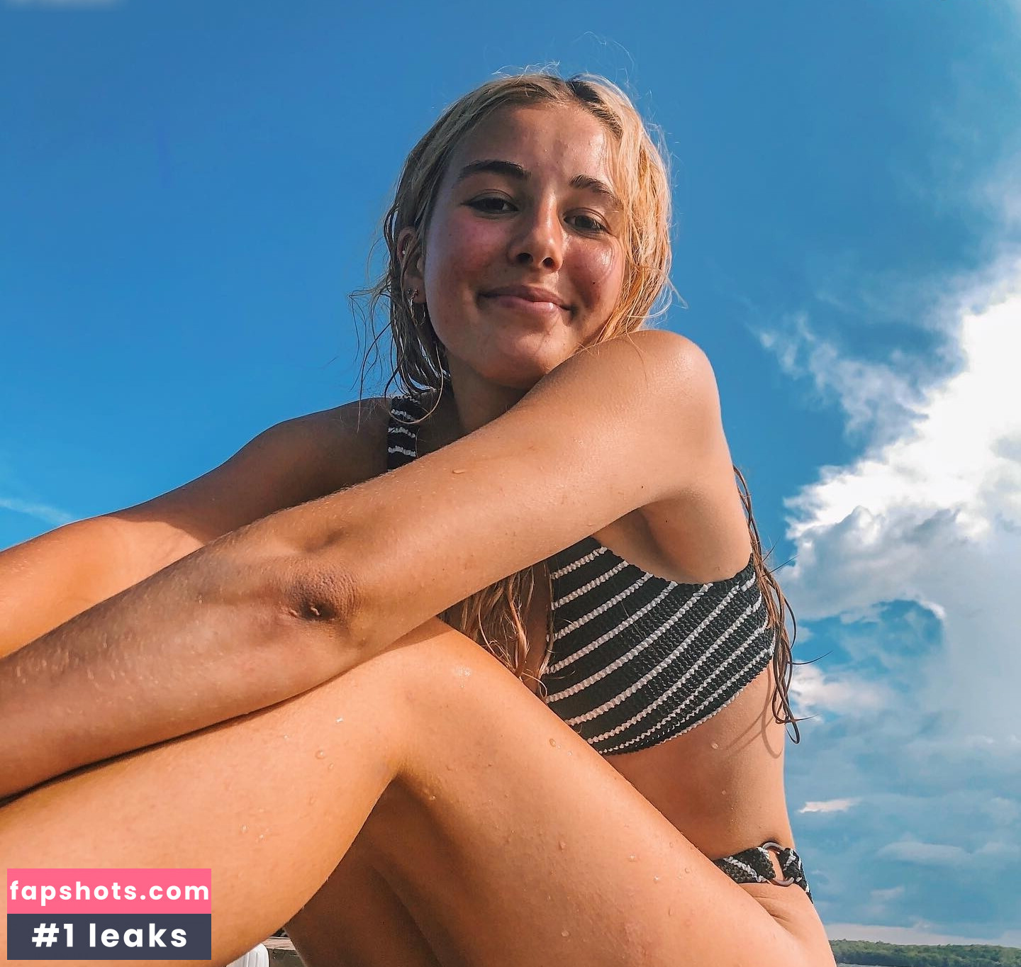 julie.tirado gallery photo #88