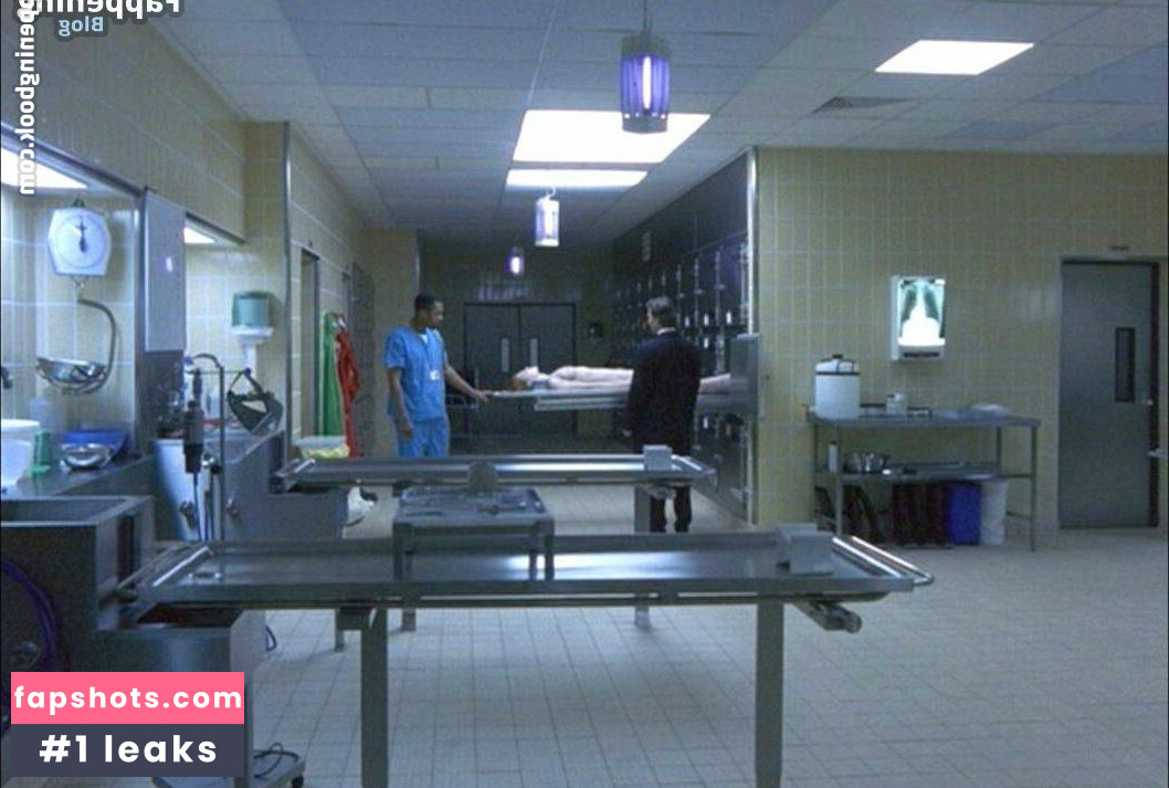 Julienne Davis gallery photo #2