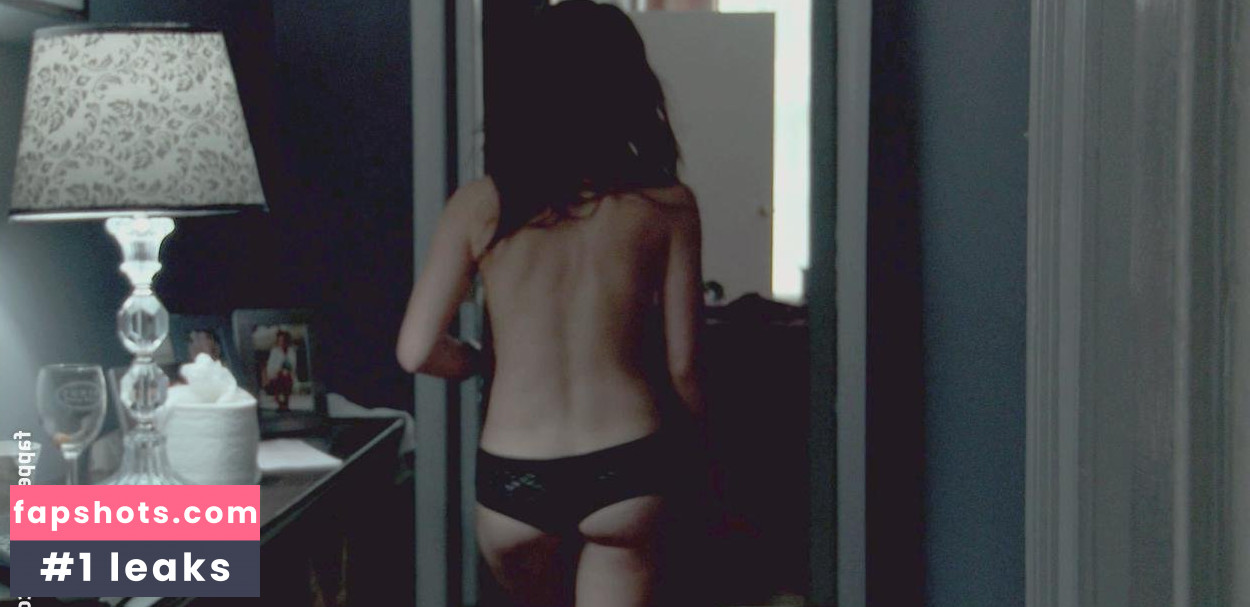 Julienne Hanzelka Kim gallery photo #4