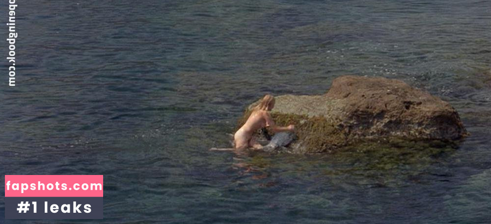 Juliet Mills Nude Leaks OnlyFans Photos #7 - LeakJerk