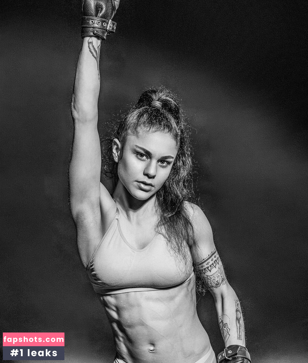 julieta_mur gallery photo #2