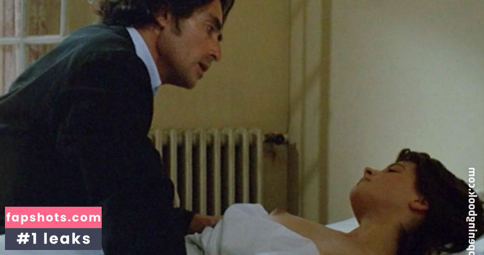 Juliette Binoche gallery photo #128