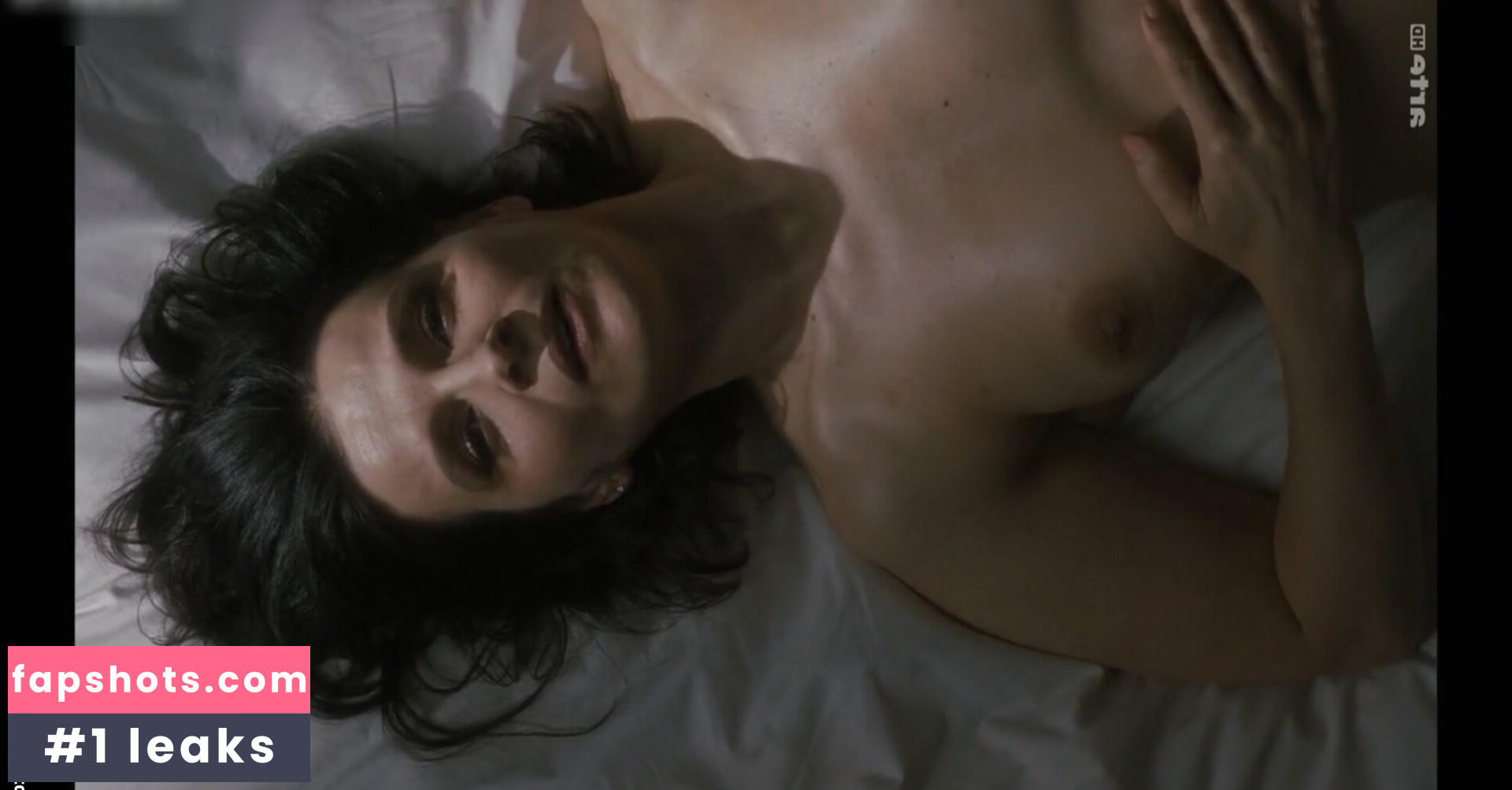 Juliette Binoche gallery photo #14