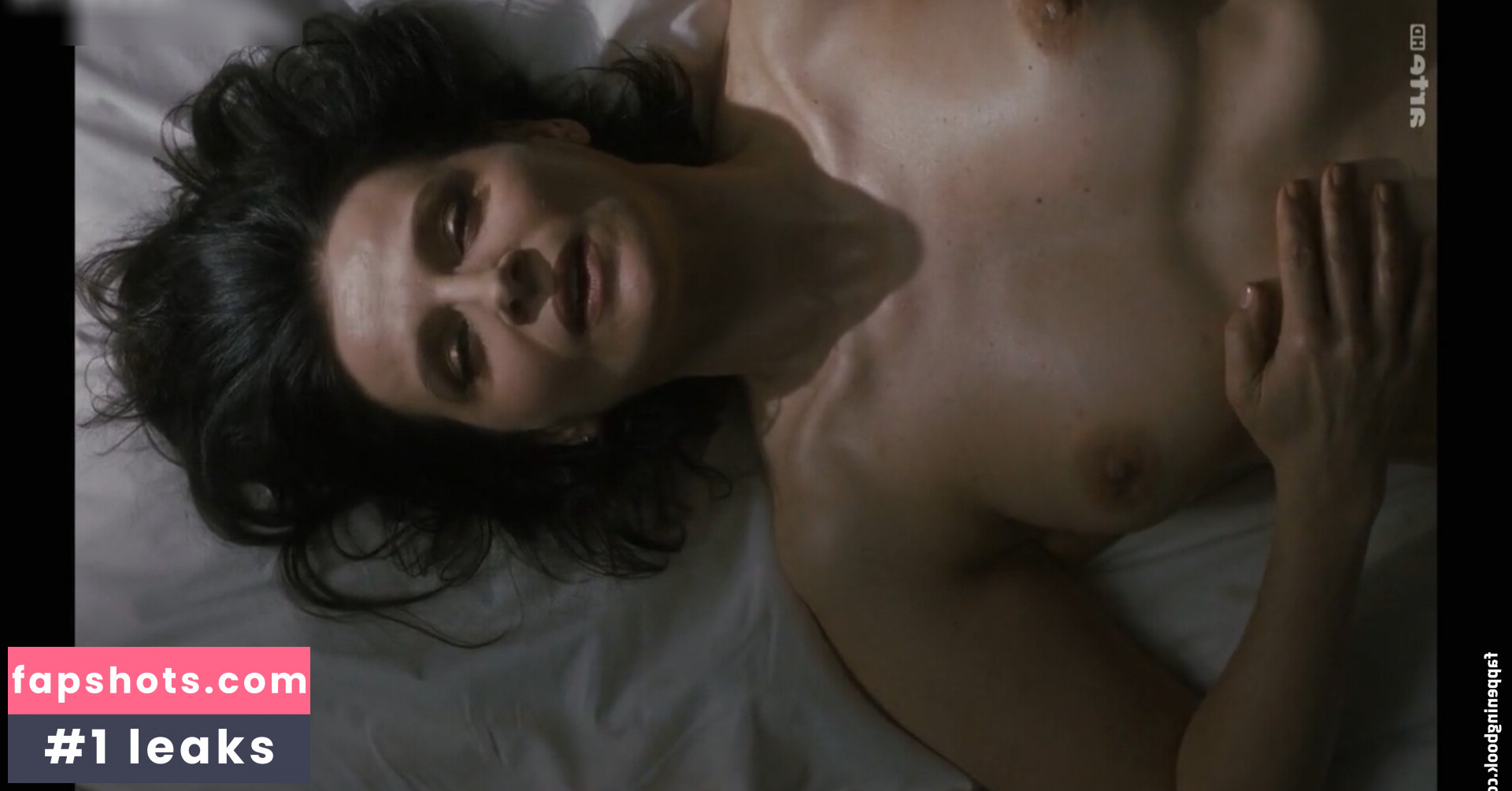 Juliette Binoche gallery photo #21