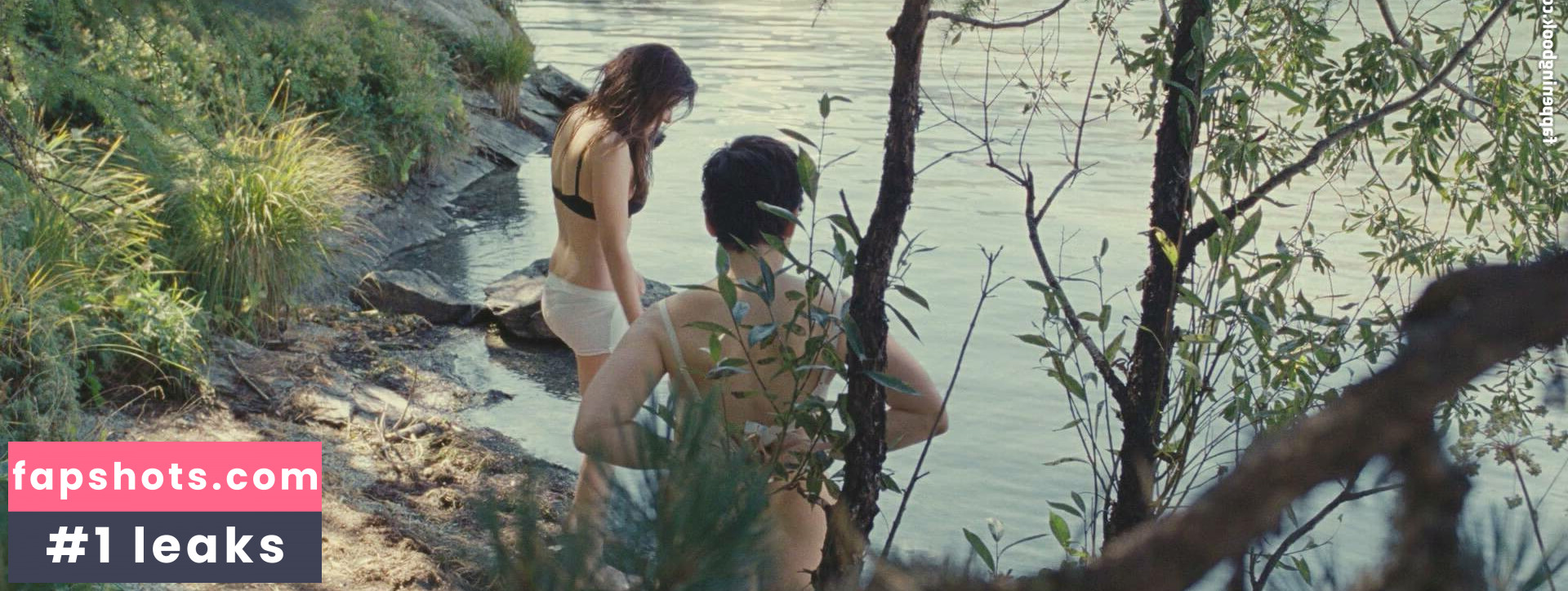 Juliette Binoche gallery photo #25