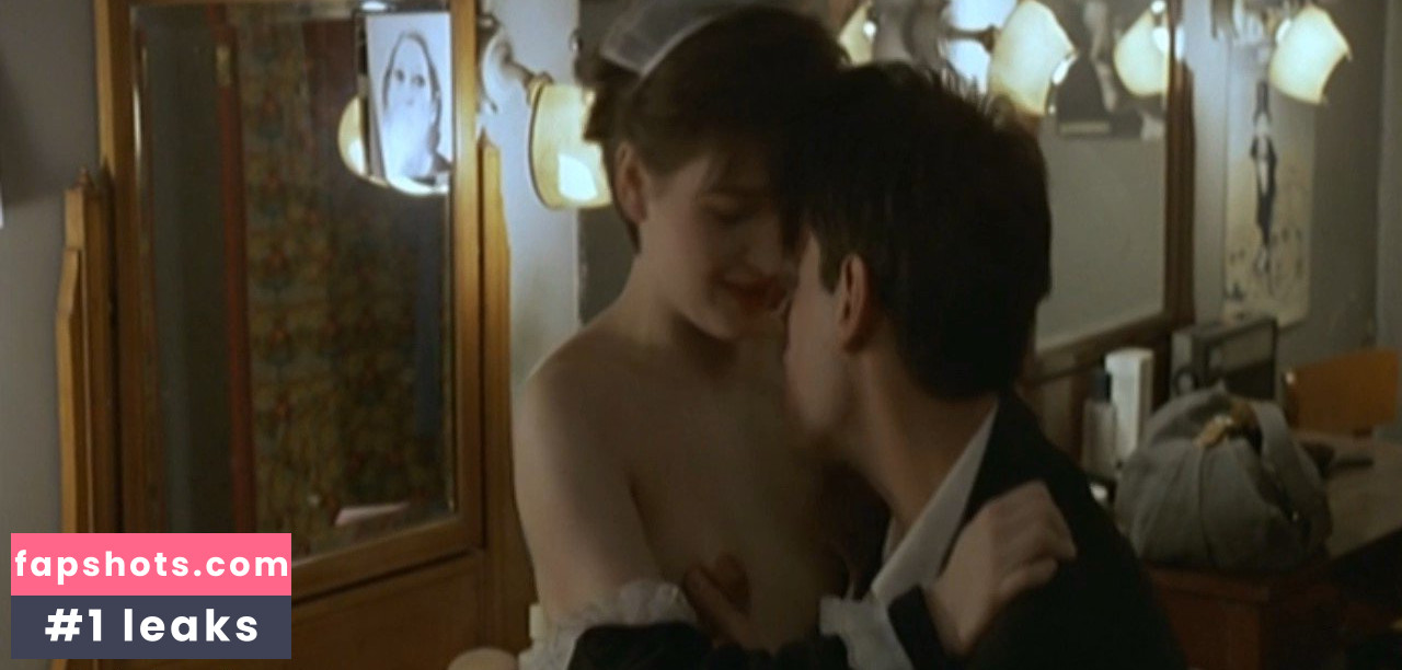 Juliette Binoche gallery photo #74