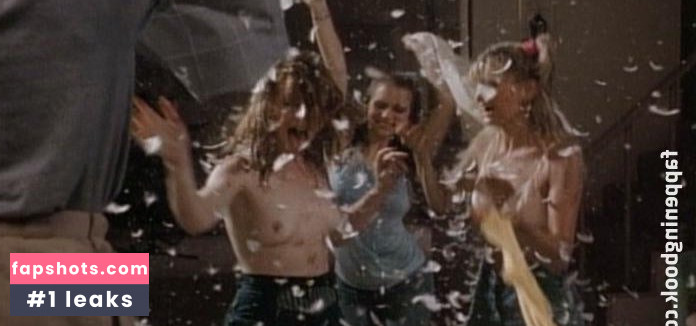 Juliette Cummins gallery photo #11