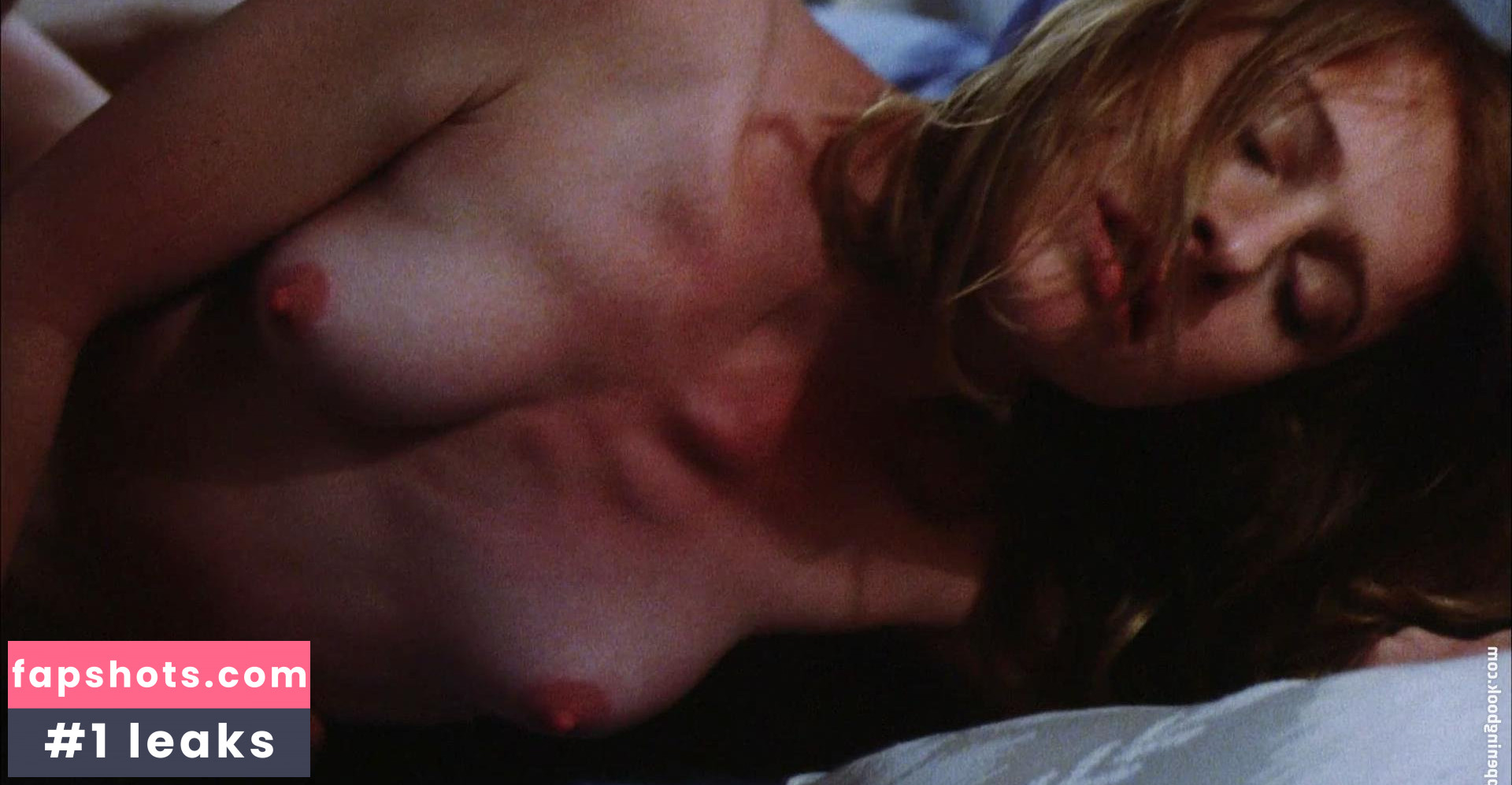 Juliette Cummins gallery photo #32