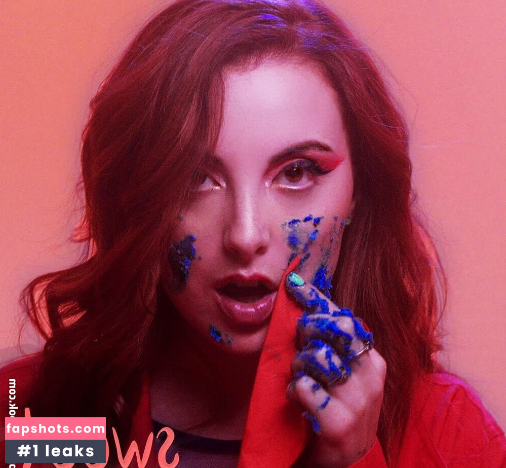 Juliette Goglia gallery photo #12