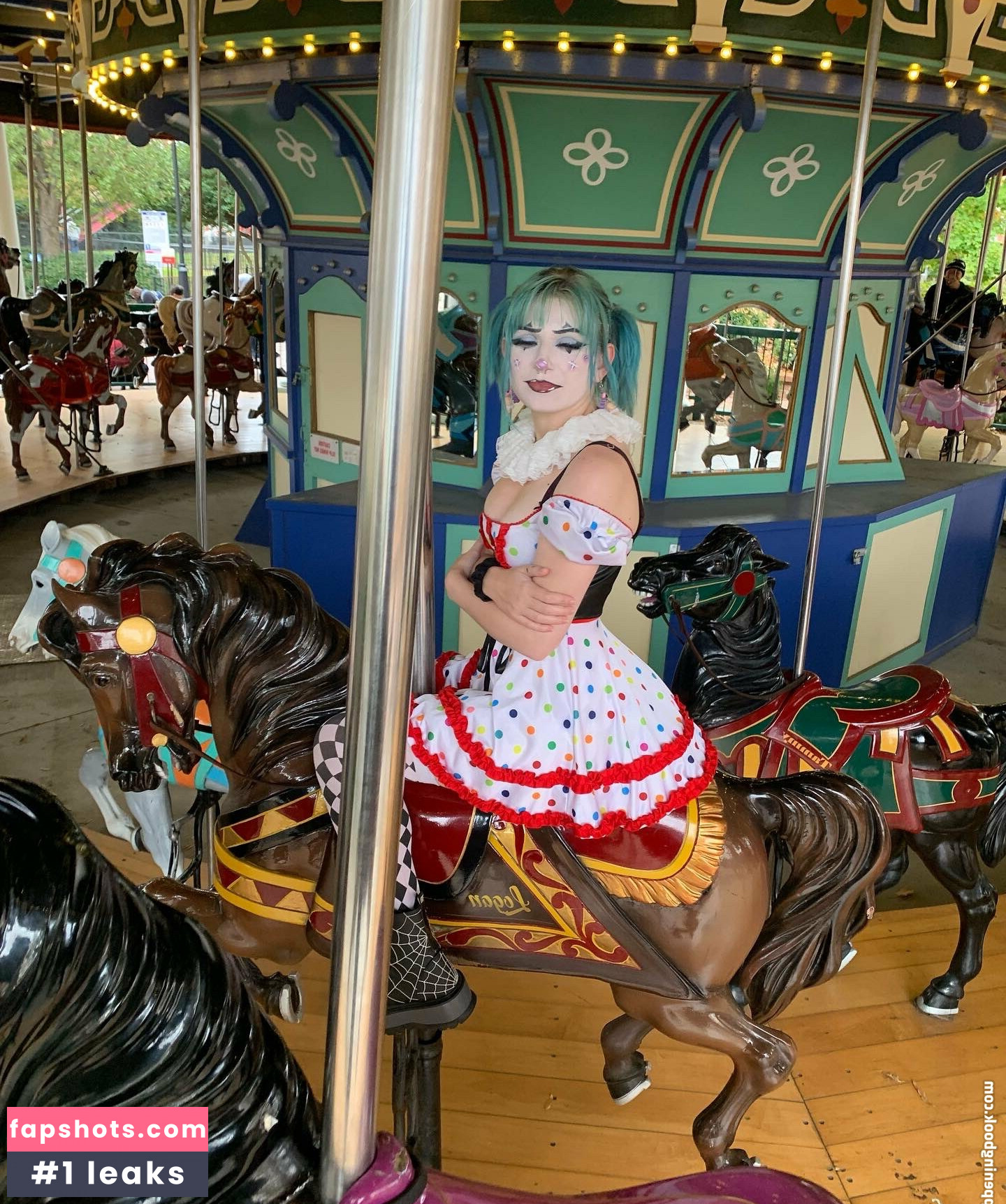 Juliette gallery photo #150