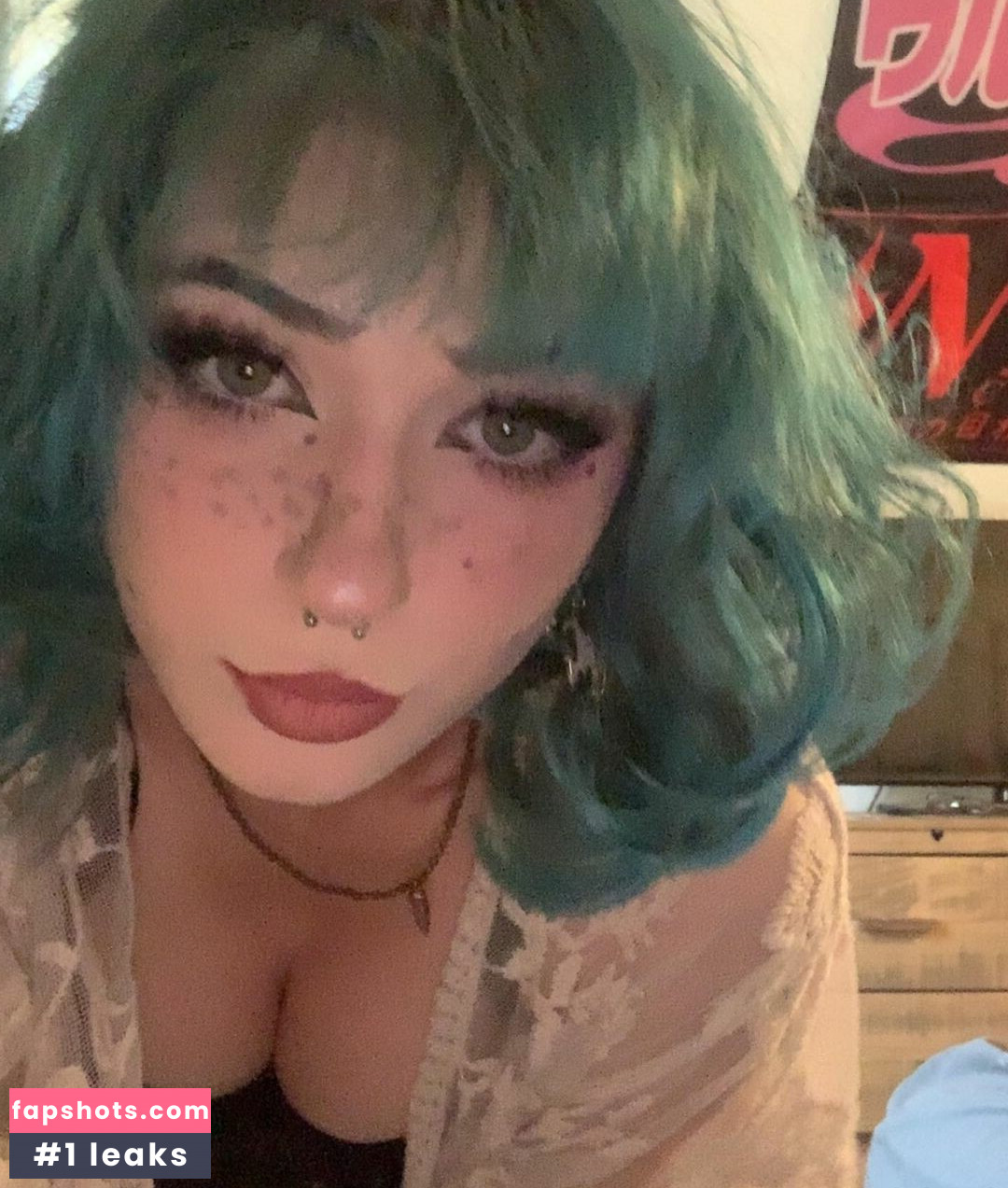 Juliette gallery photo #167