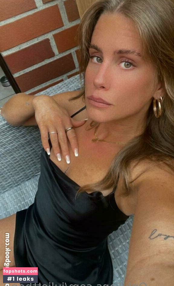 julietthope nude babe gallery