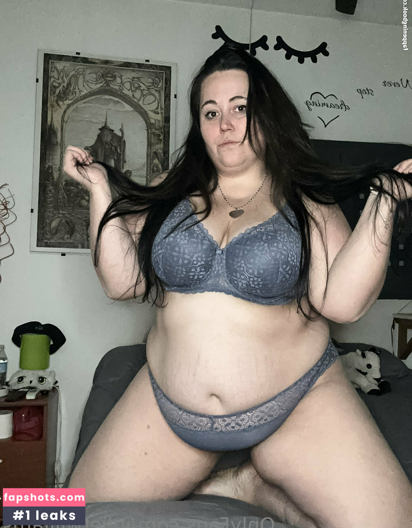 julietwilliams gallery photo #2