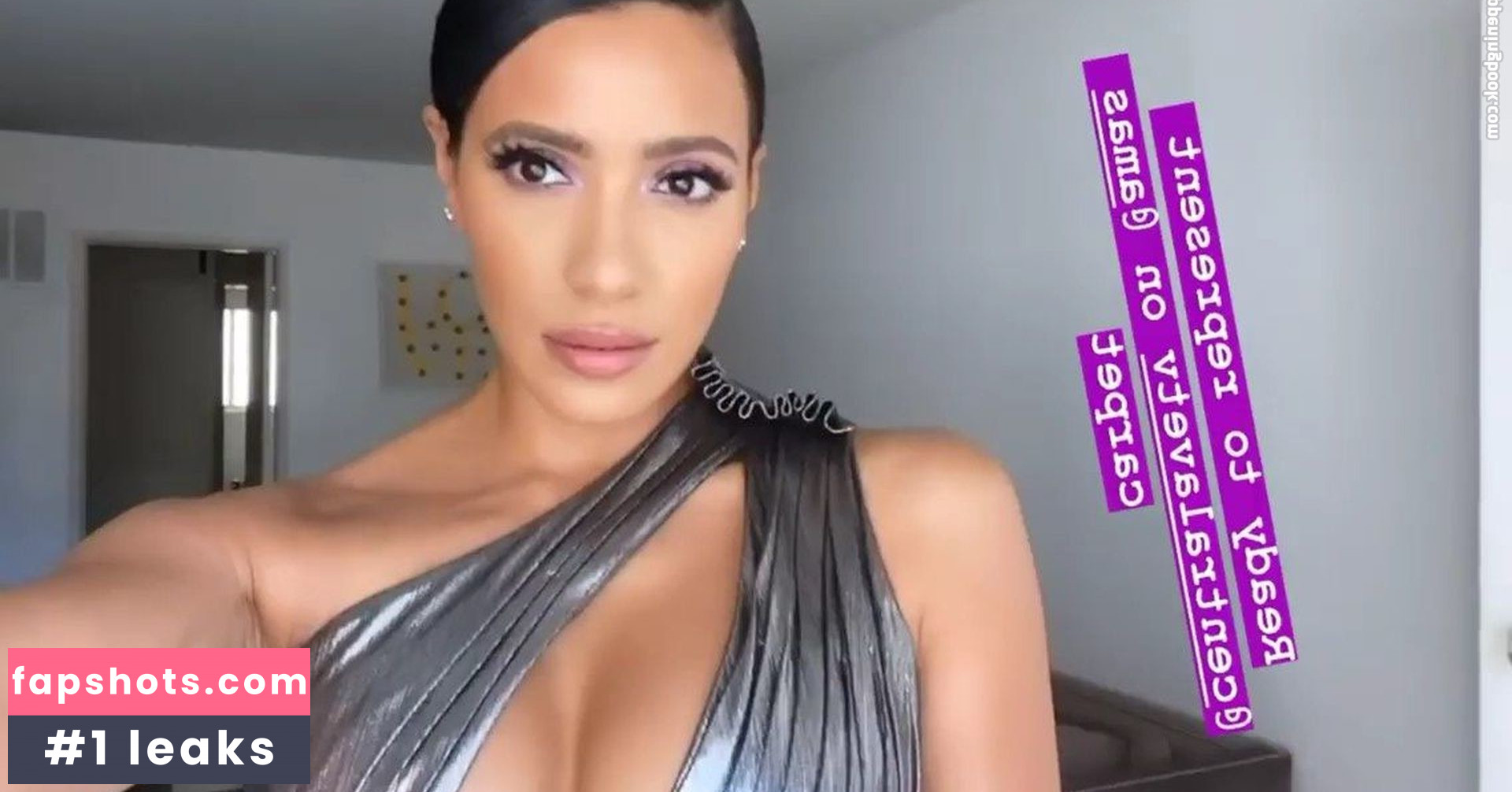 Julissa Bermudez nude babe gallery