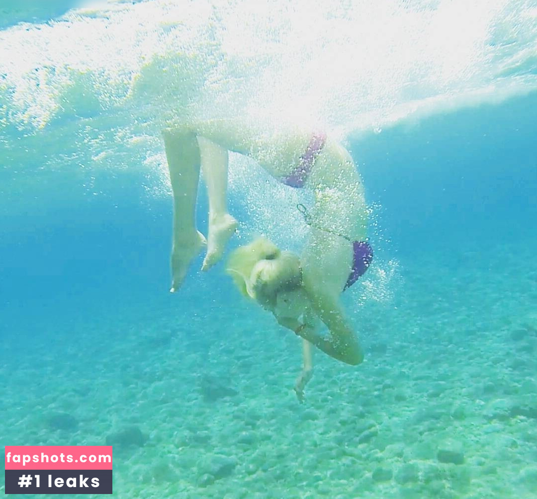 Juliversal gallery photo #3