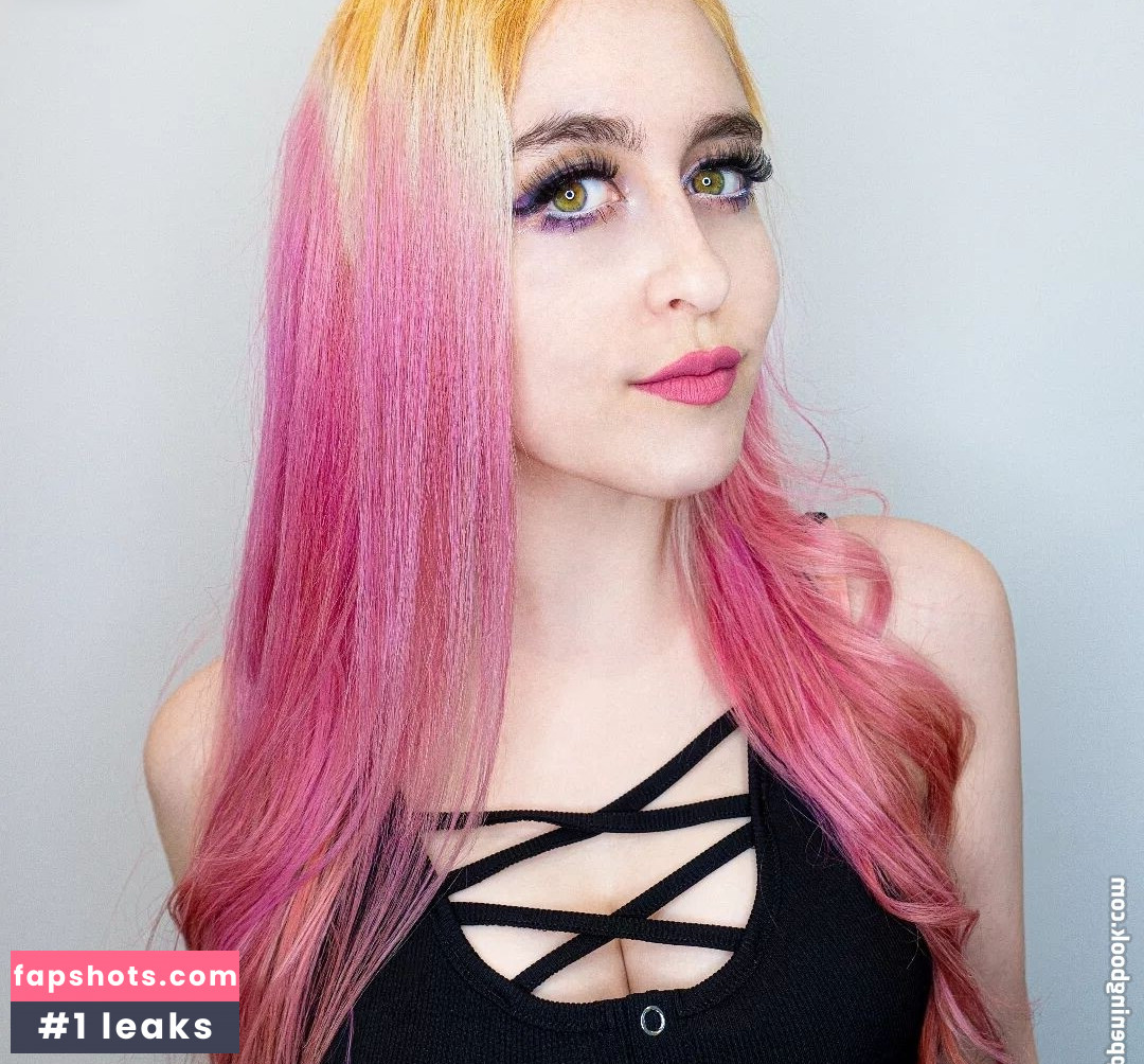 Juliversal gallery photo #8