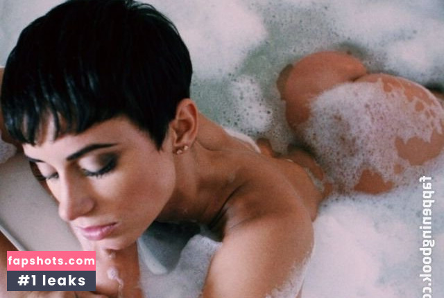 Julz Goddard gallery photo #23