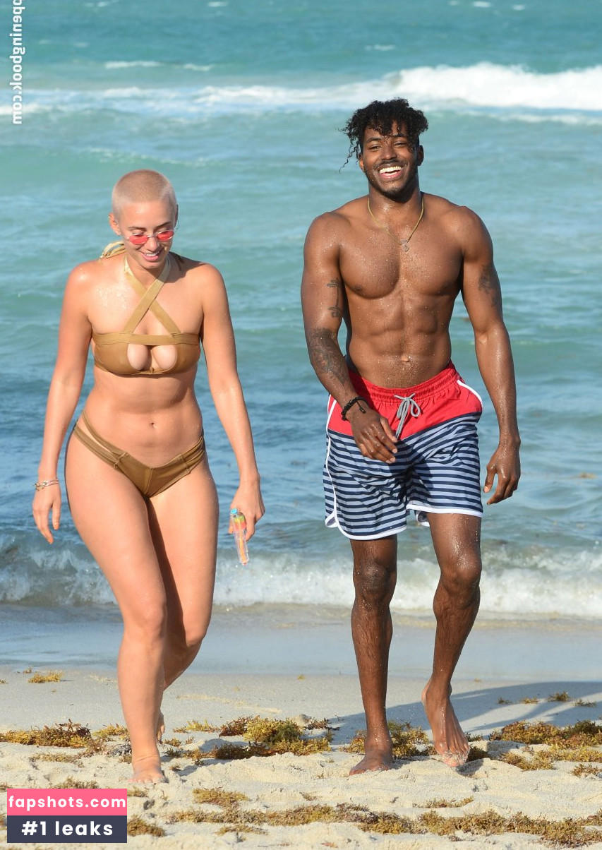 Julz Goddard gallery photo #30