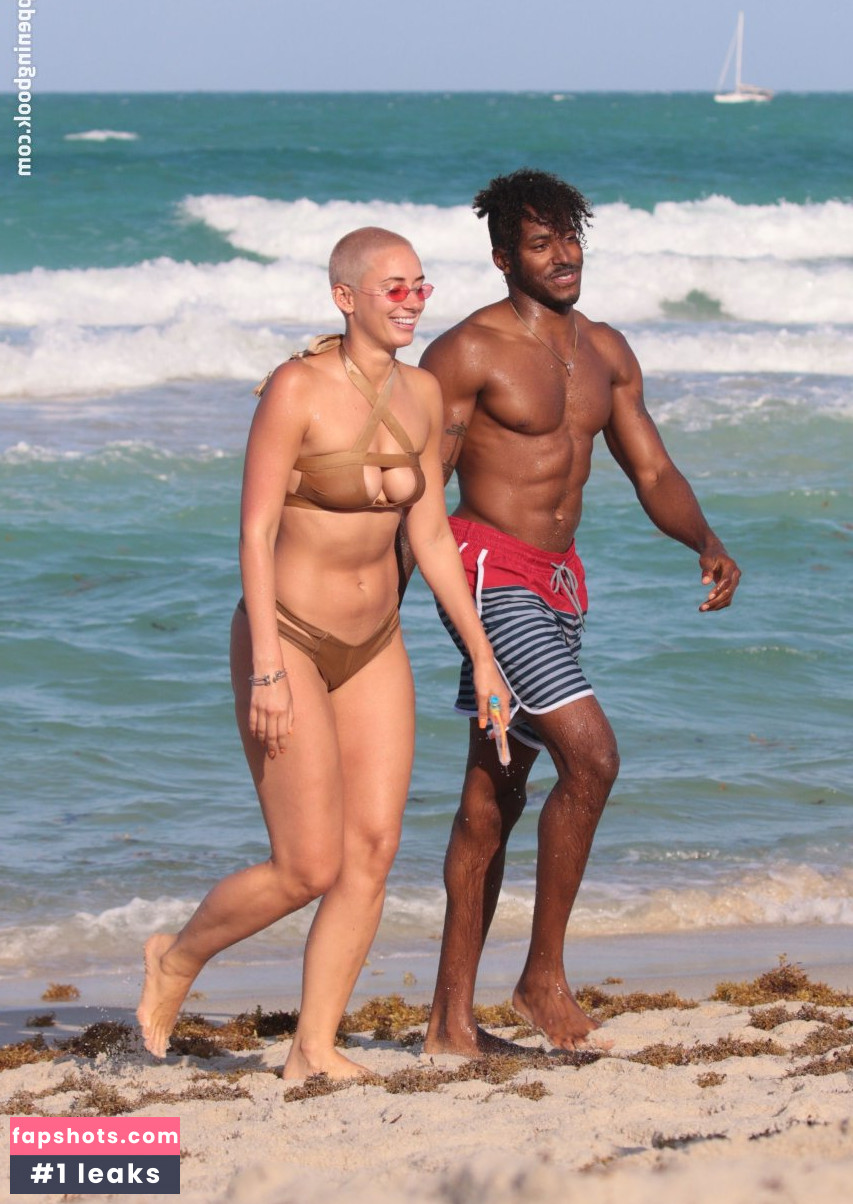 Julz Goddard gallery photo #31