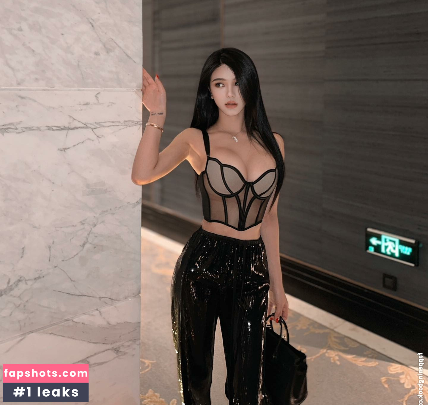 June Gong gallery photo #19