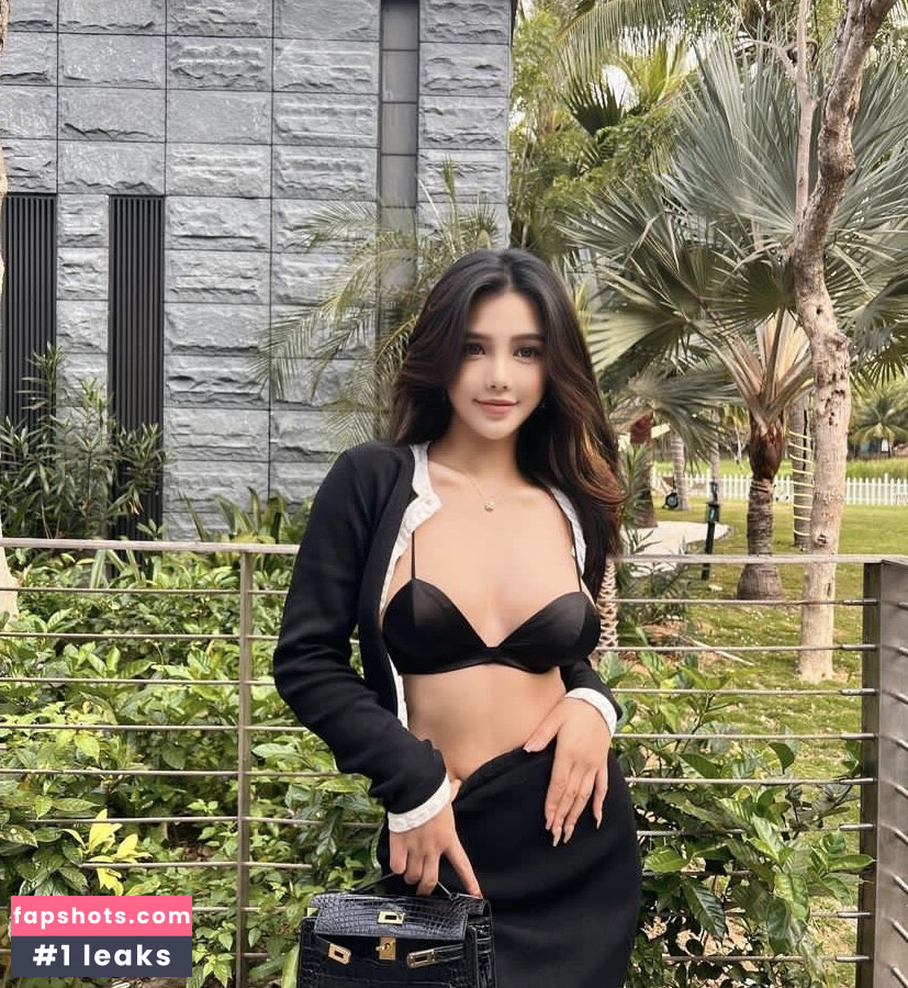 June Gong gallery photo #35