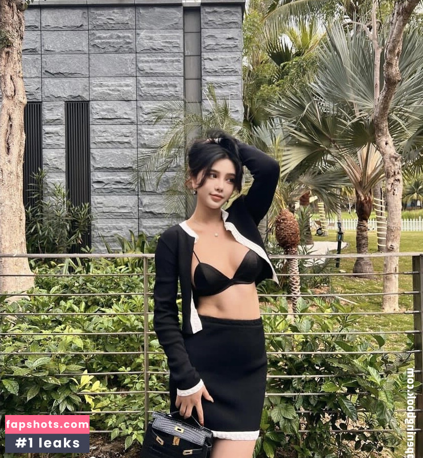 June Gong gallery photo #36