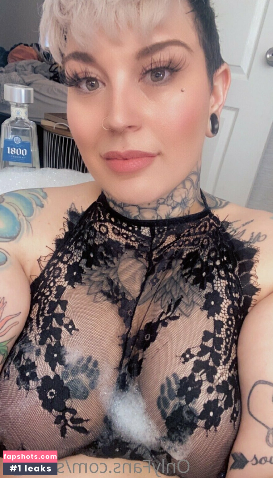 jus.peachy gallery photo #5