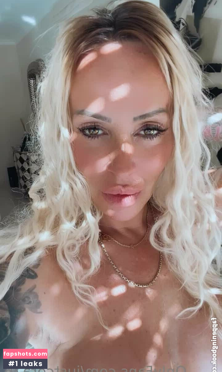 justcora76 nude babe gallery