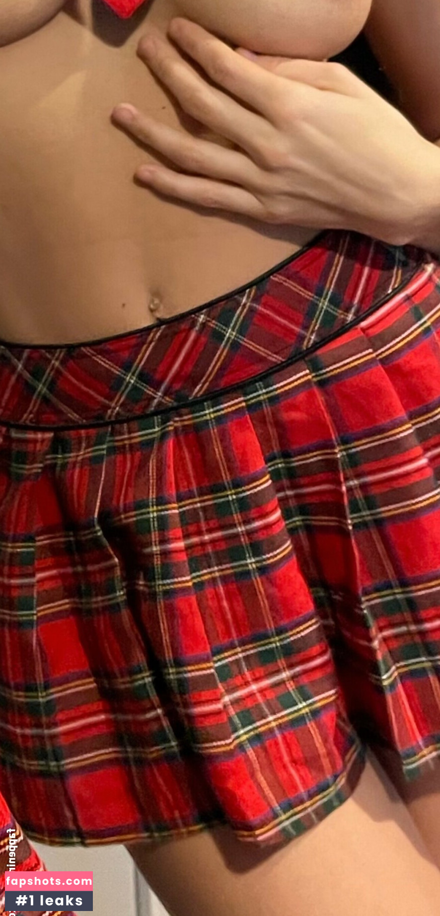 Justine Davis Nude Leaks OnlyFans Photos #2 - LeakJerk