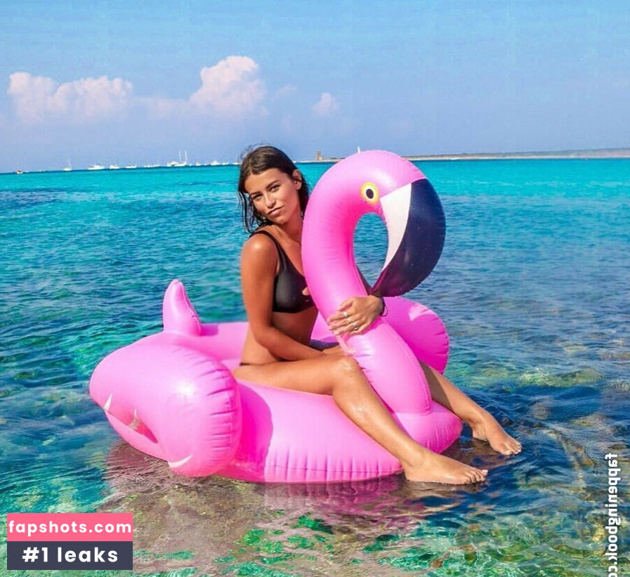 Justine Reine Marie gallery photo #26