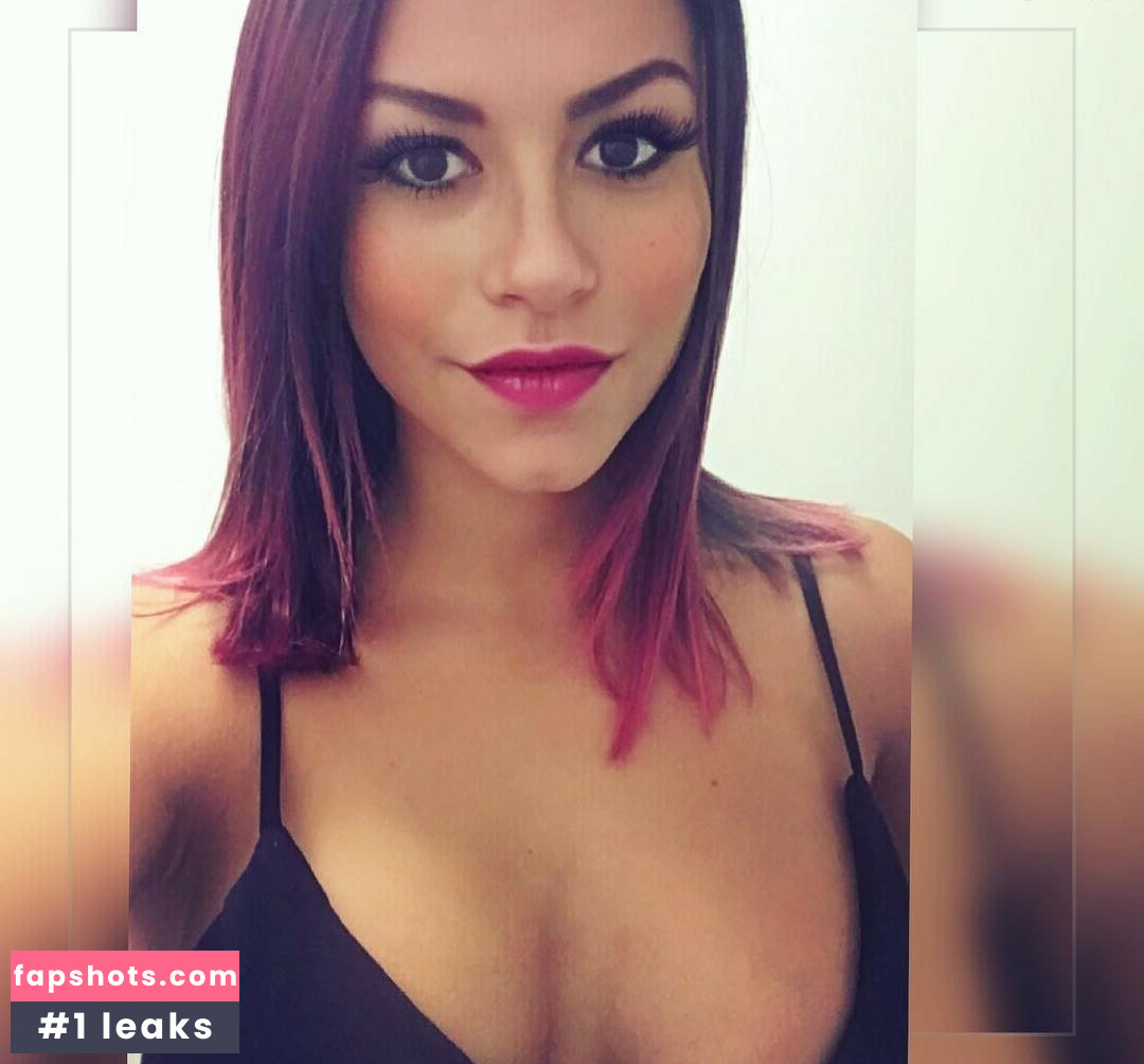 Justine Reine Marie gallery photo #30