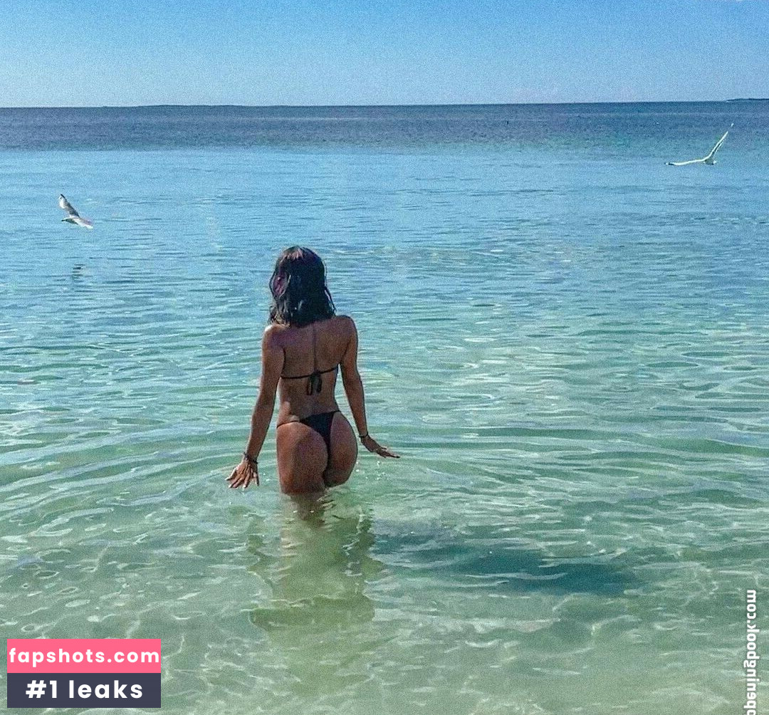 Justine Reine Marie gallery photo #66