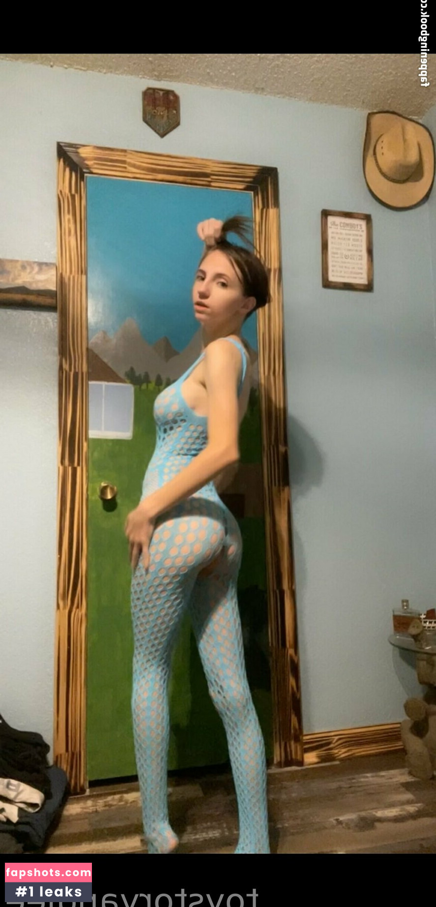 Justinthetortle gallery photo #57