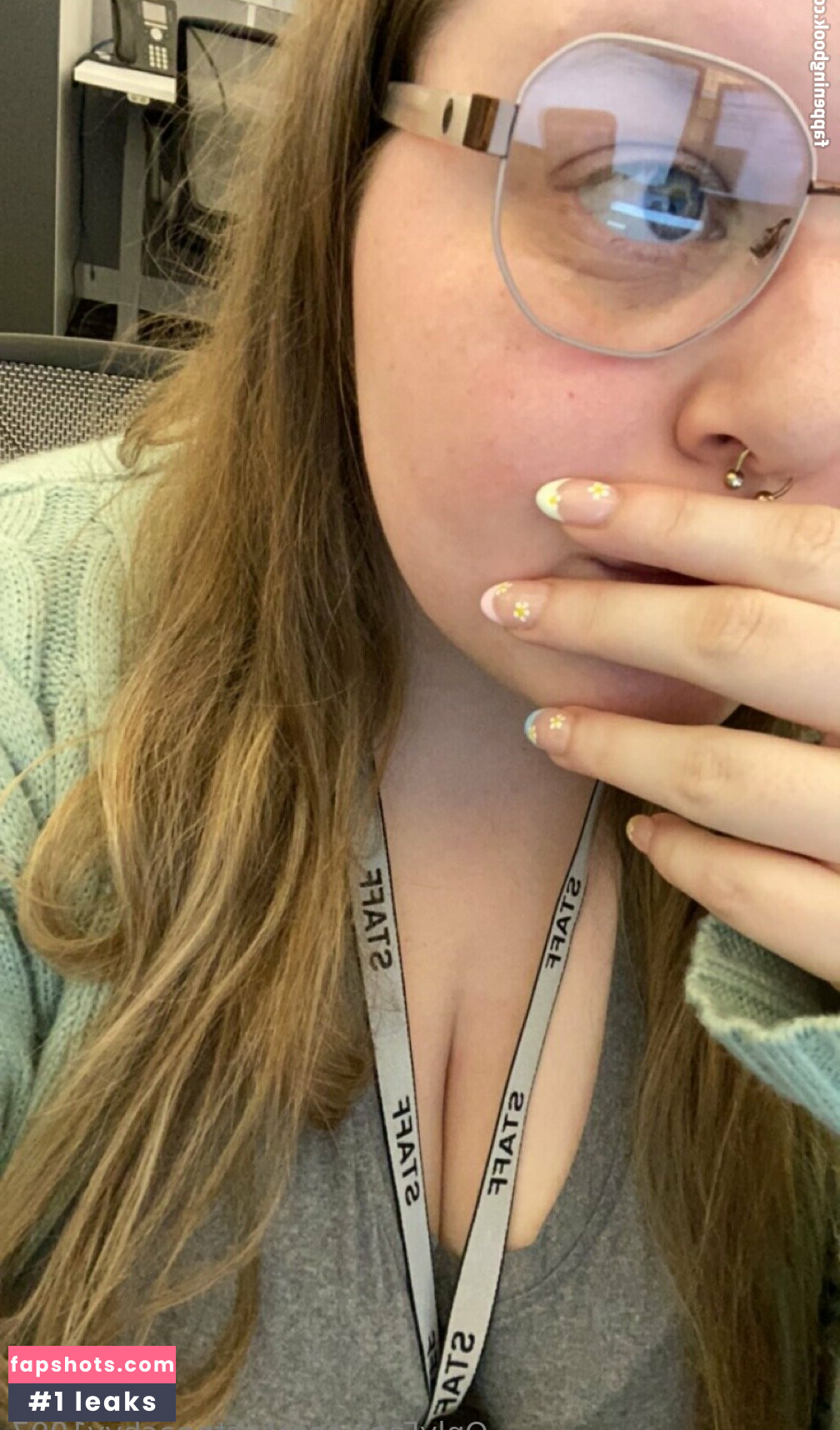 justpeachyy1997 gallery photo #10