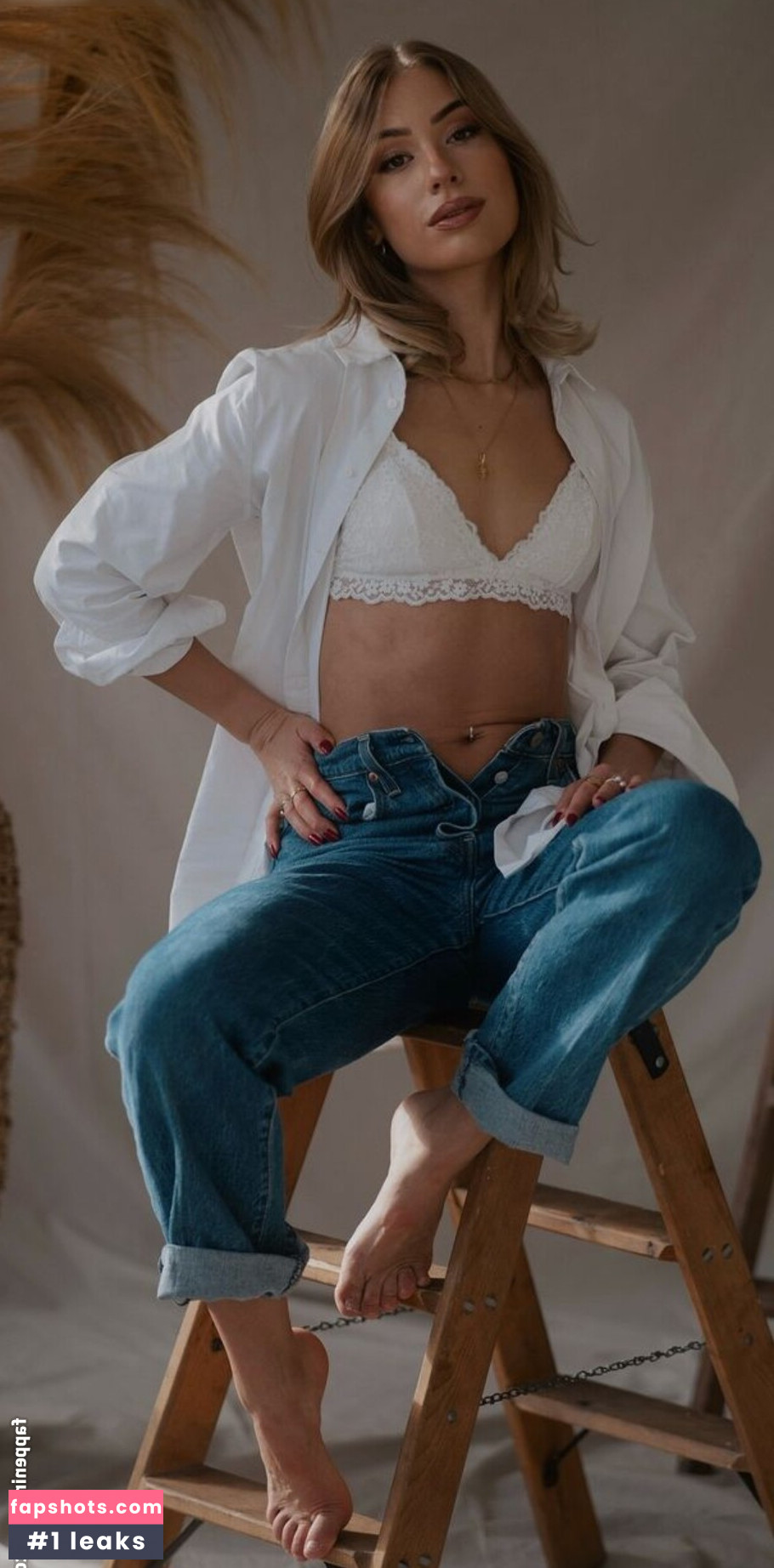 JustSayEleanor Nude Leaks OnlyFans Photos #10 - LeakJerk