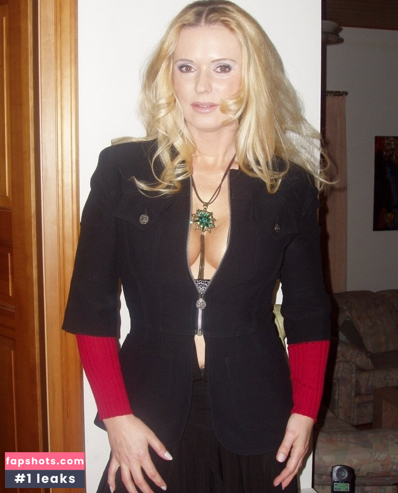 Jutta Niedhardt nude babe gallery