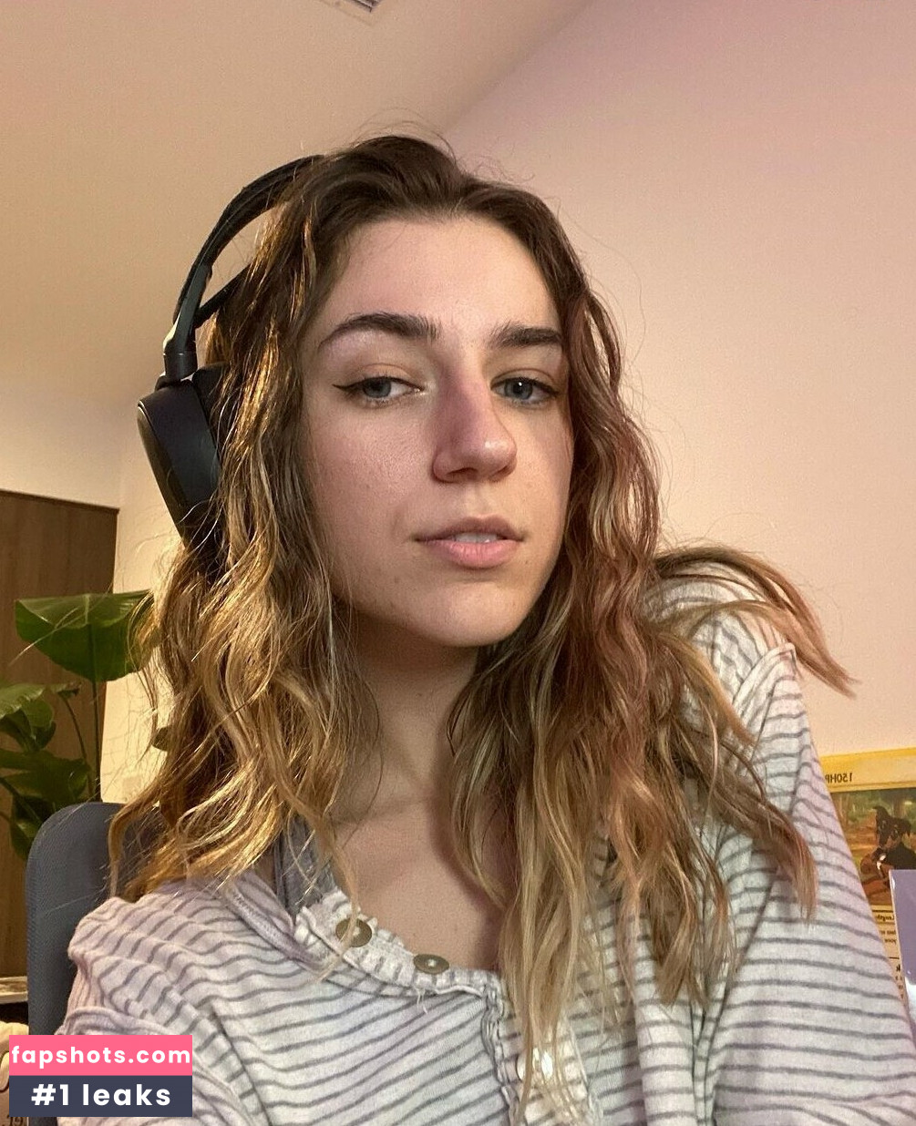 Jvlia_g gallery photo #4