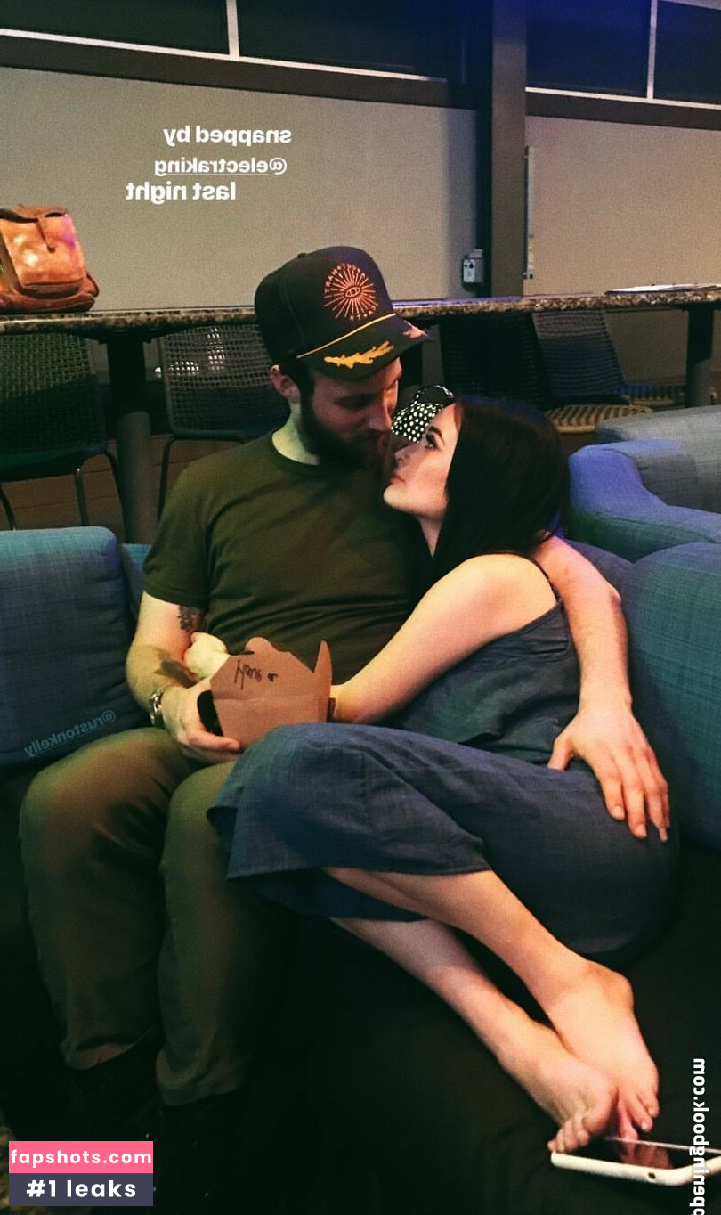 Kacey Musgraves gallery photo #94