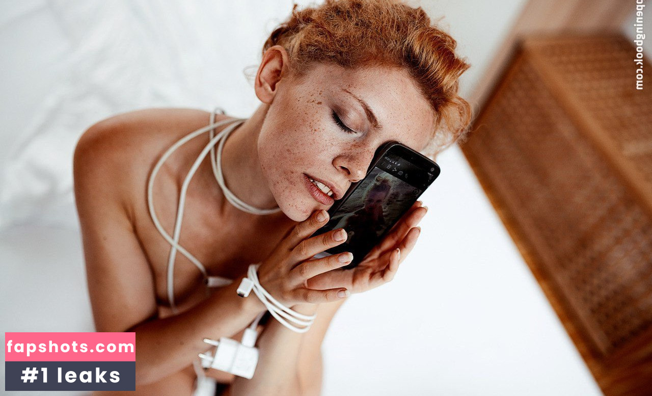 Kaciaryna Ri gallery photo #7