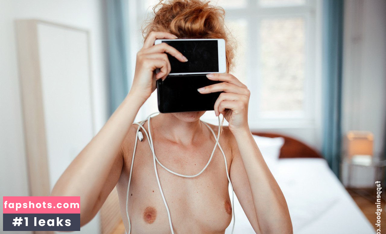 Kaciaryna Ri gallery photo #9