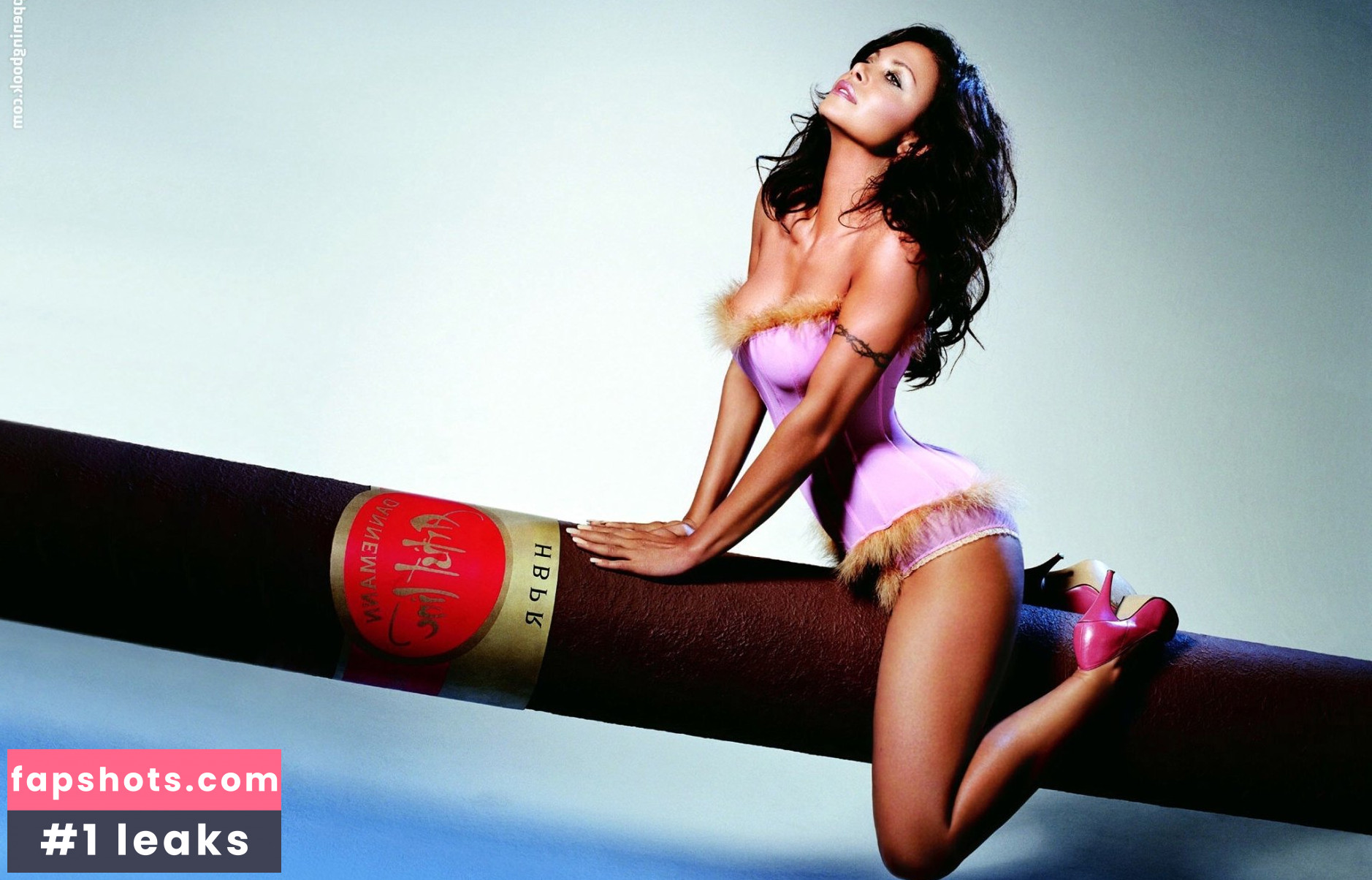 Kader Loth gallery photo #134