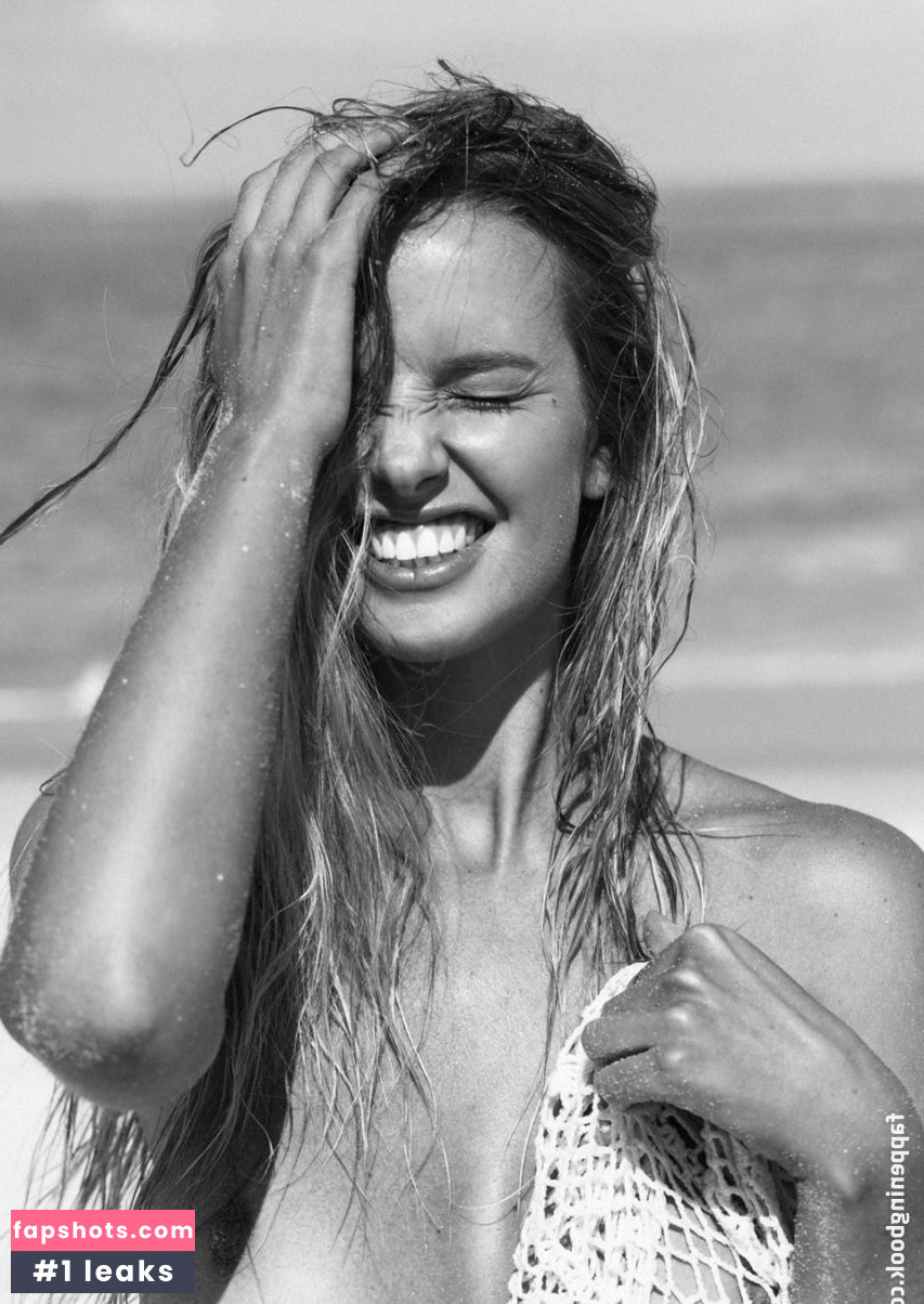 Kahili Blundell gallery photo #13